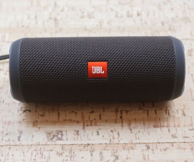 Jbl flip 3 нужна замена...