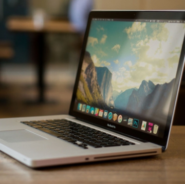 Не включается macbook 2008