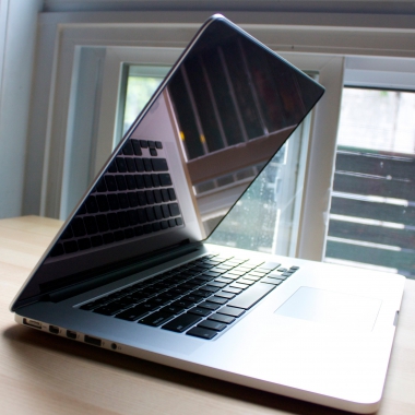 Залил macbook pro что...