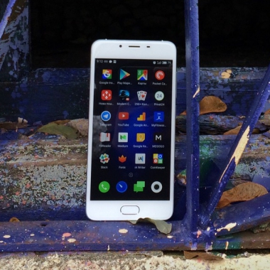 Телефон meizu u10 лагает