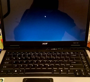 Не включается acer aspire...