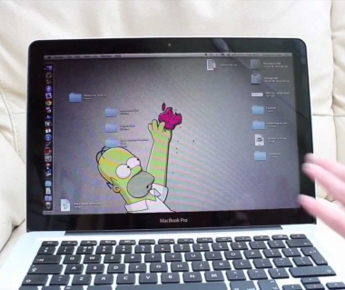 Macbook pro не включается...