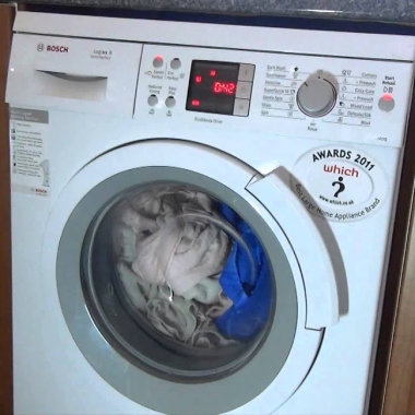 Из-за чего стиральная машина течет снизу?