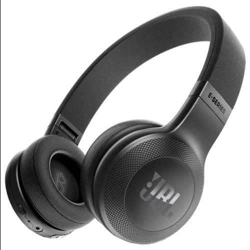 В наушниках JBL нет...