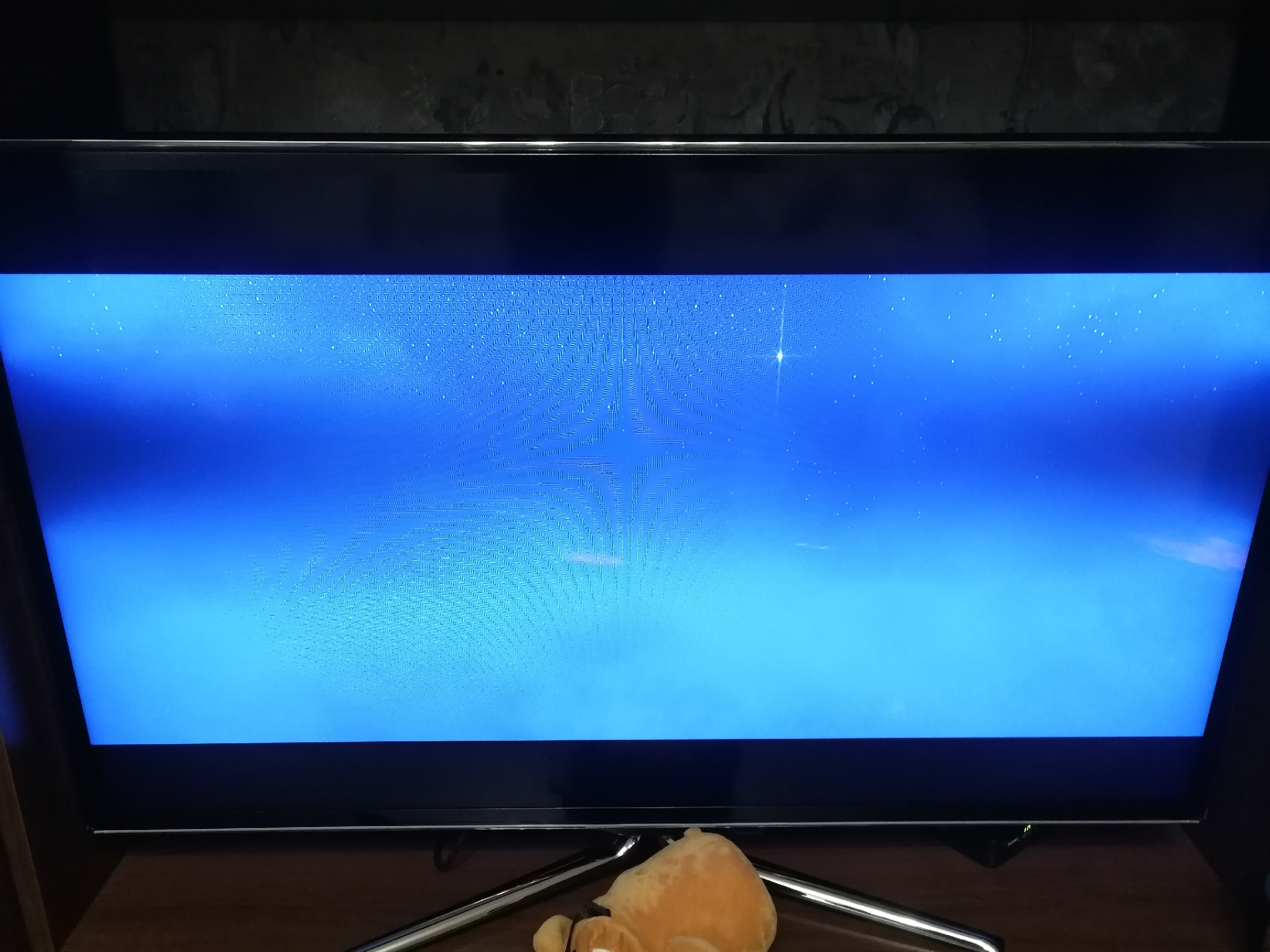 Телевизор Samsung Le40M71B вертикальные полосы