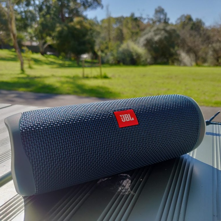 Сломалась колонка jbl