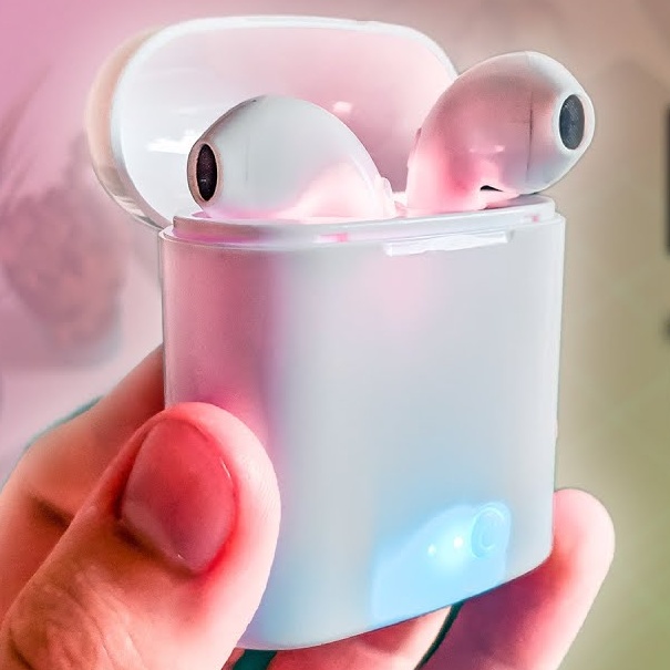 Наушники не заряжаются в кейсе airpods pro