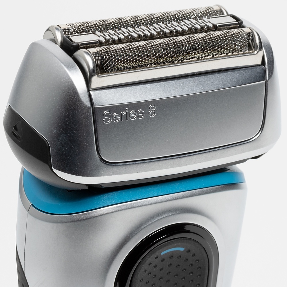 Braun станция очистки. Braun 8390cc. Braun Series 8. Бритва Браун со станцией очистки.