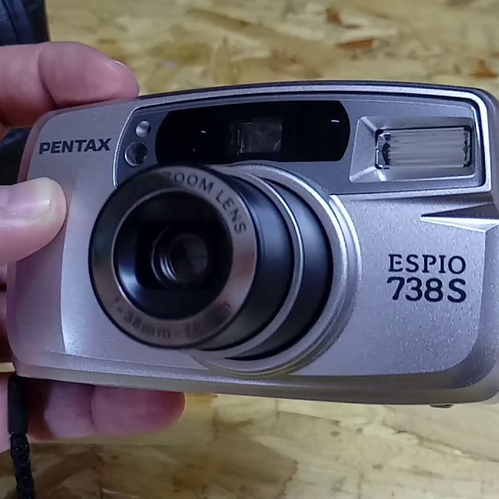 Фотокамера pentax выдает...