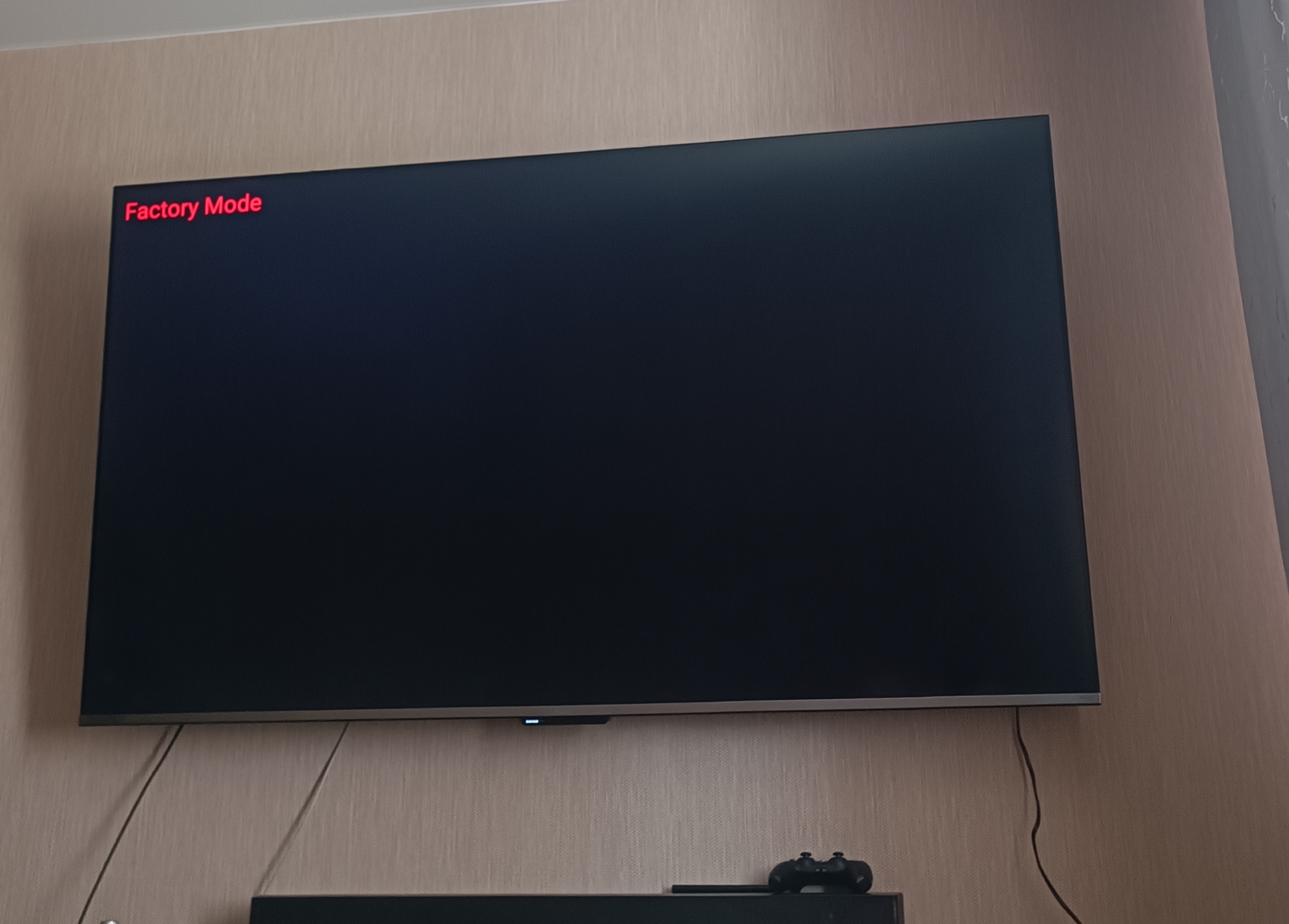 На телевизоре хаер...