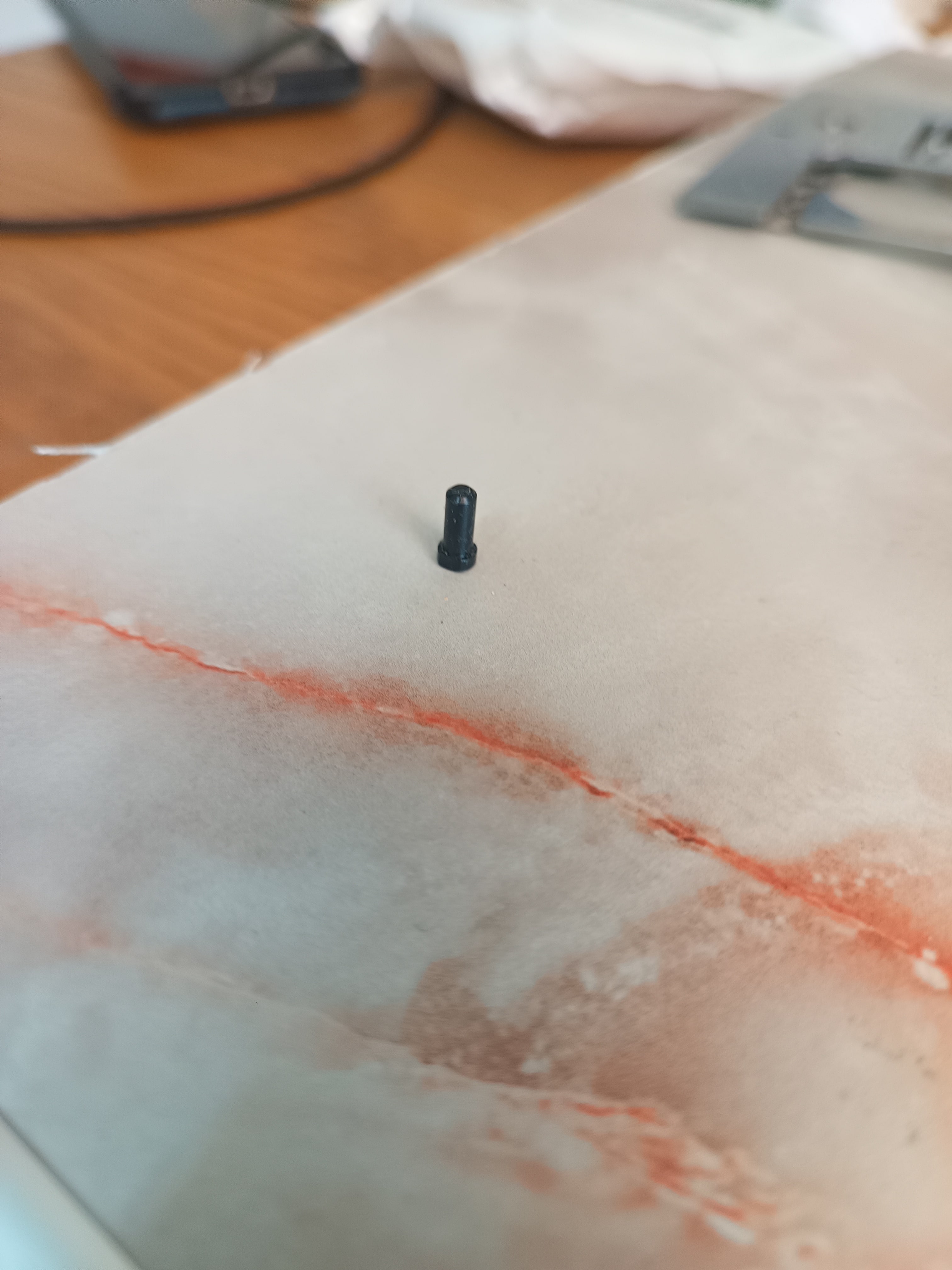 Выпал штифт