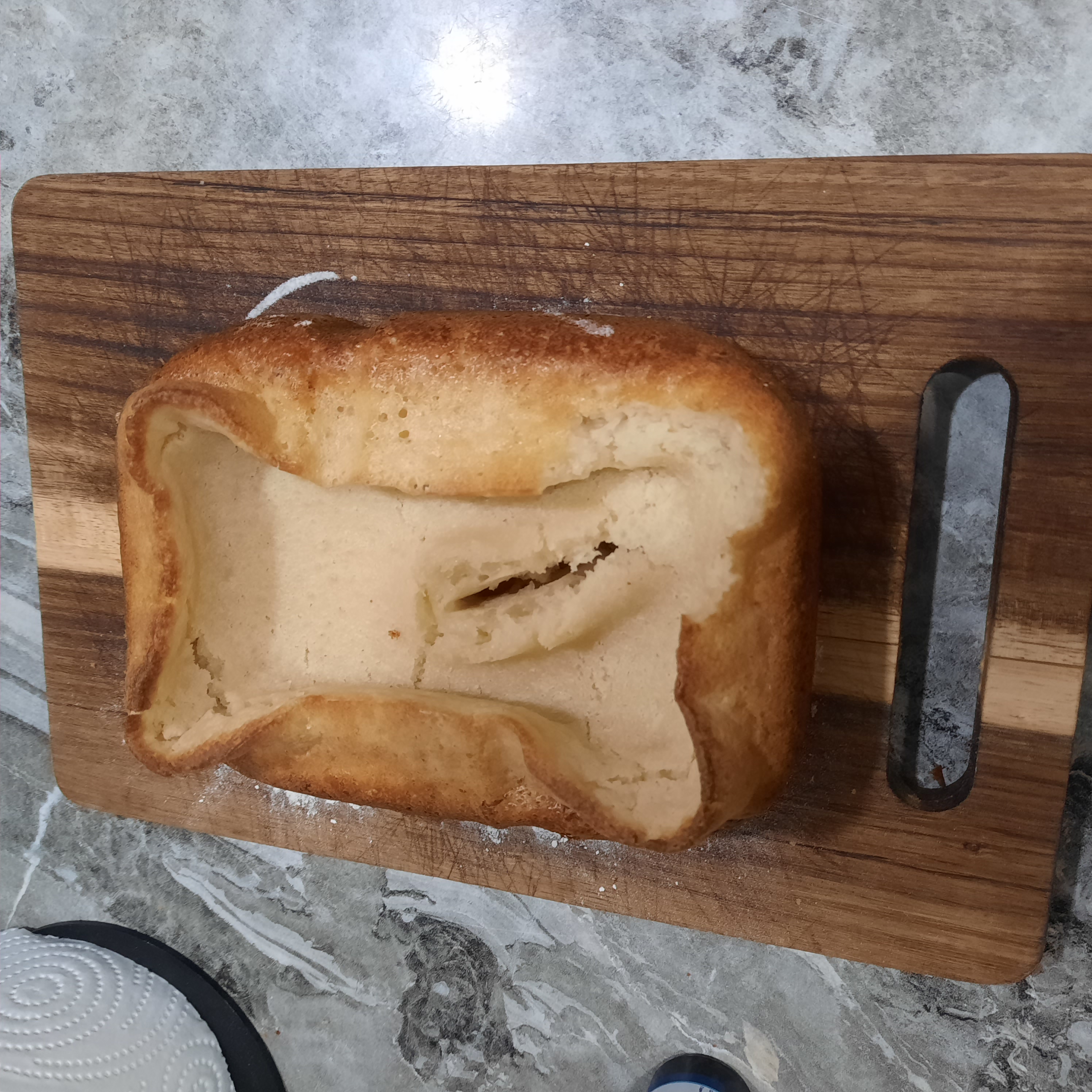 Почему хлебопечь не...