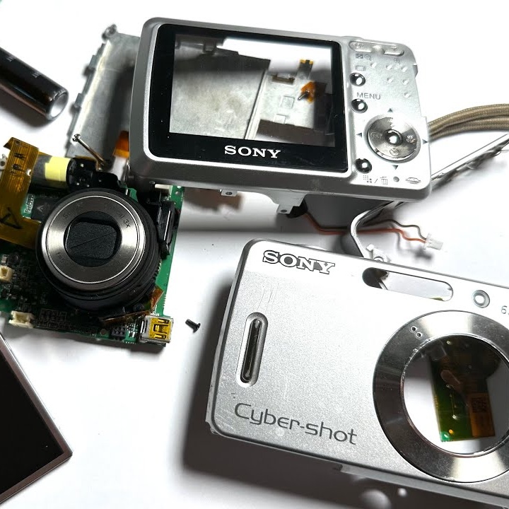 Не фотографирует...