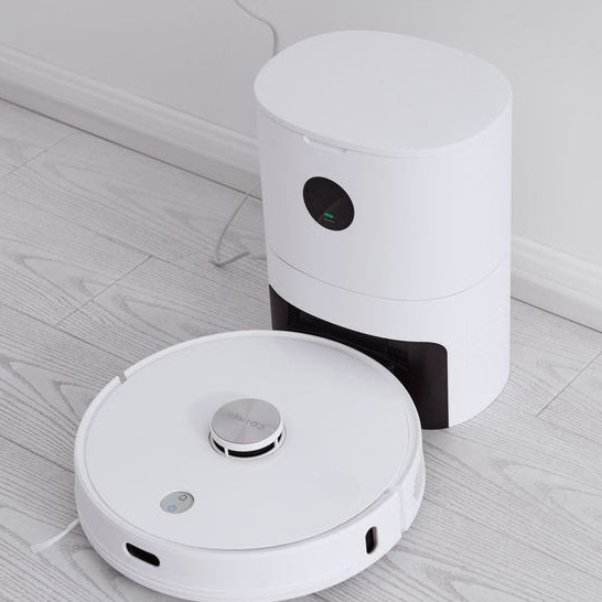 Робот пылесос...