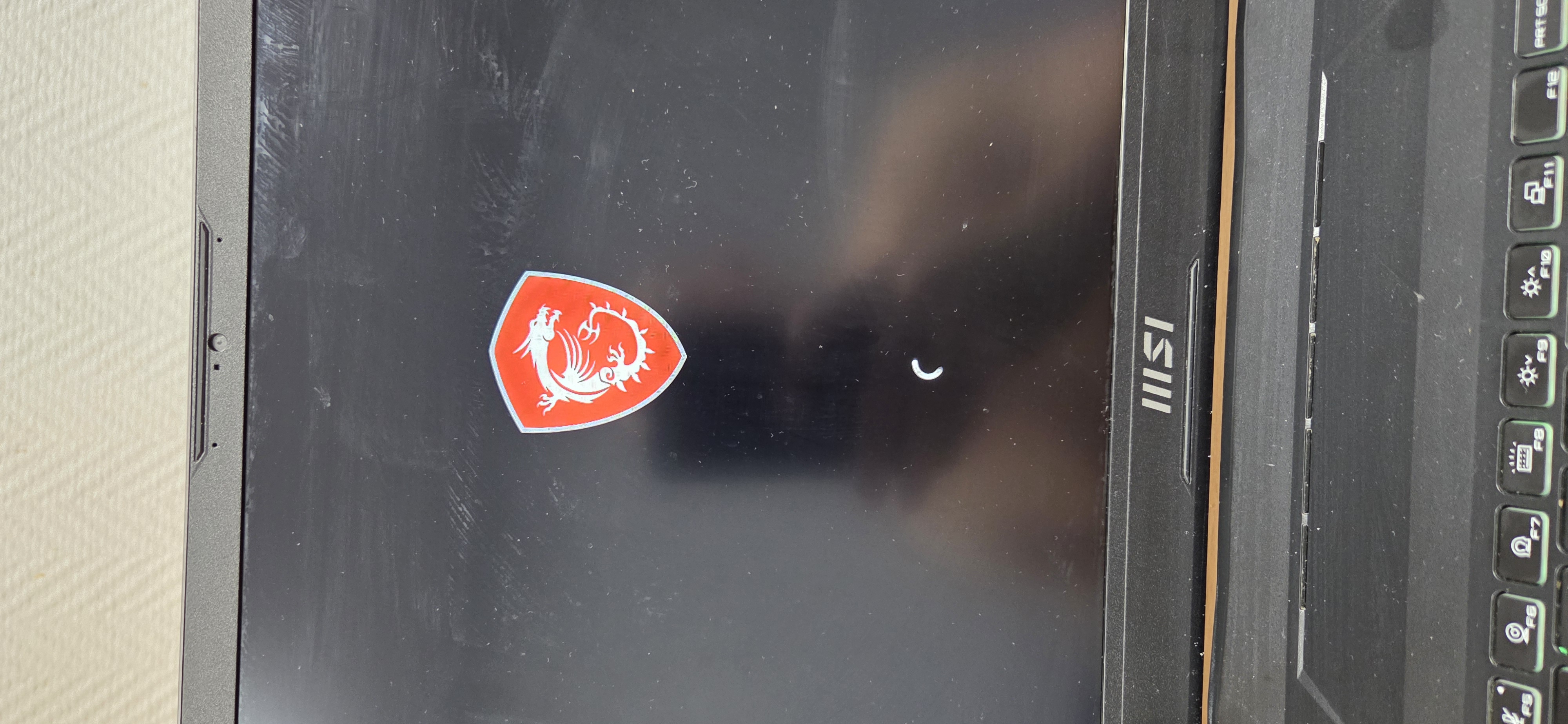 Не загружается...