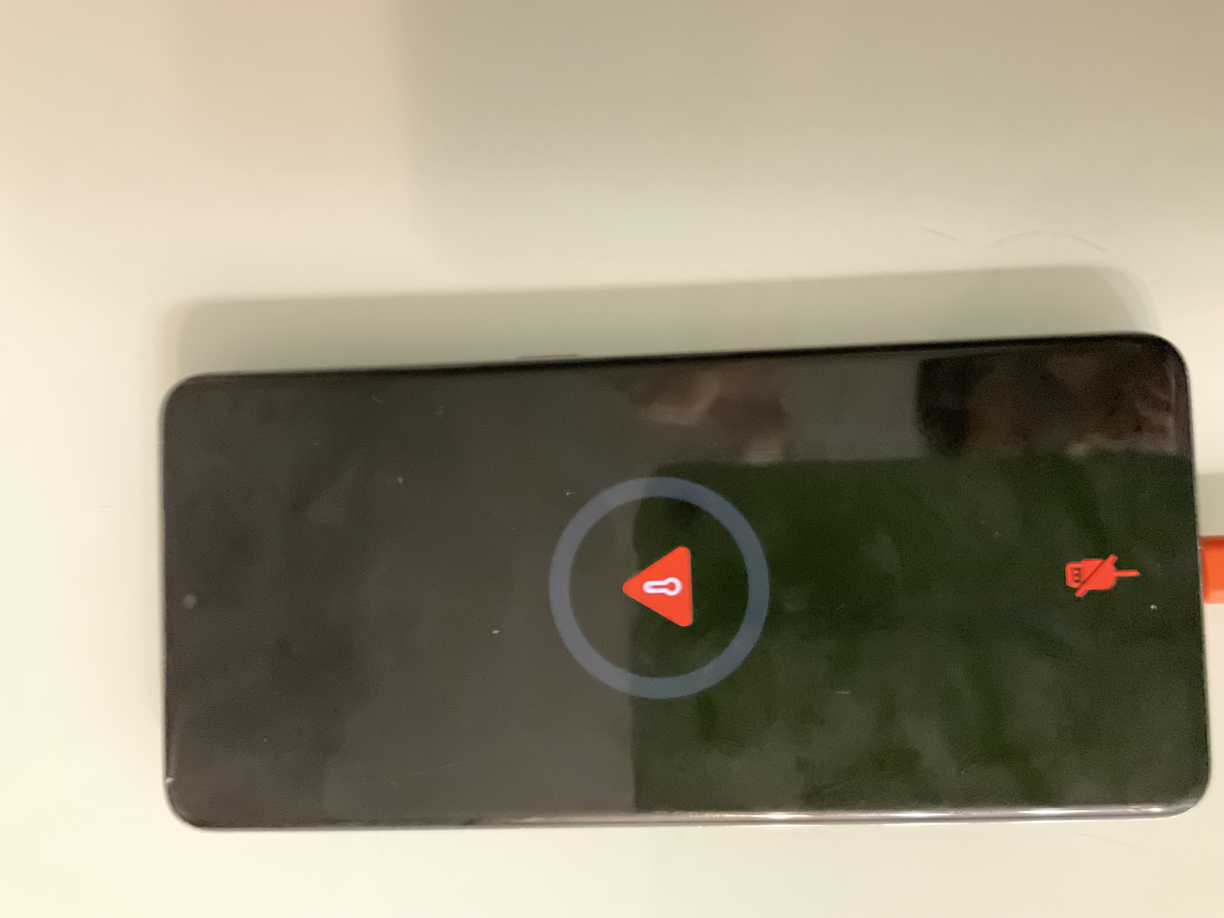 Телефон не заряжается...