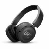 В наушниках jbl нет...
