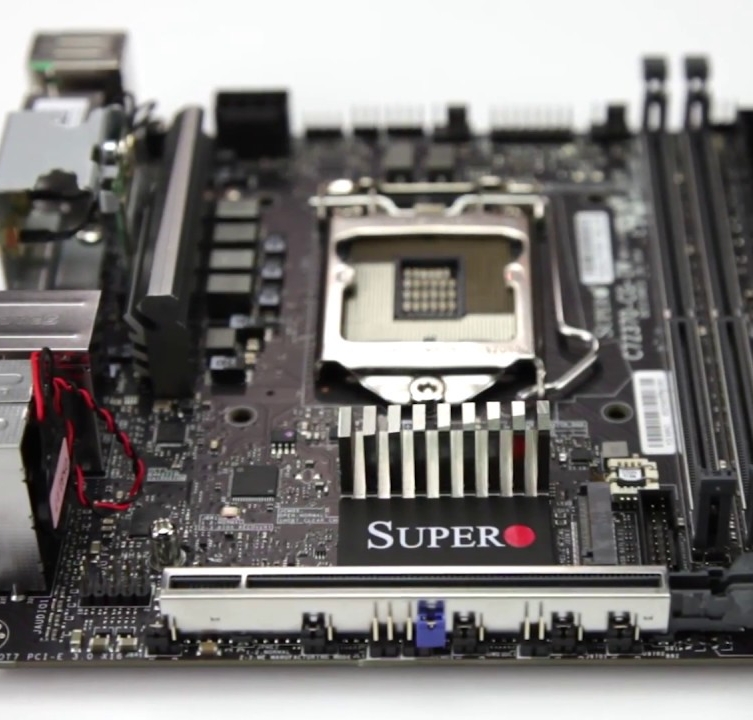 Компания Supermicro...
