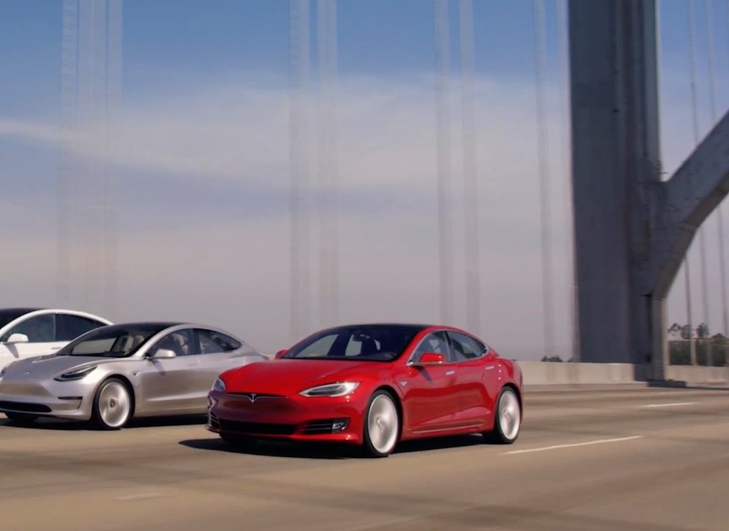 Электромобили Tesla...