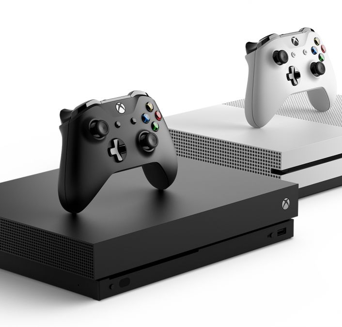 Консоли Xbox One S и Xbox One X...