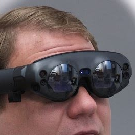 Компания Magic Leap...