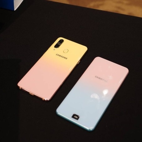 Концерн Samsung...