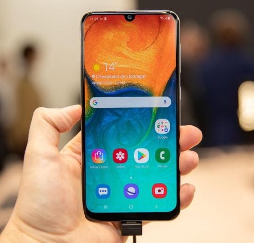 Концерн Samsung...