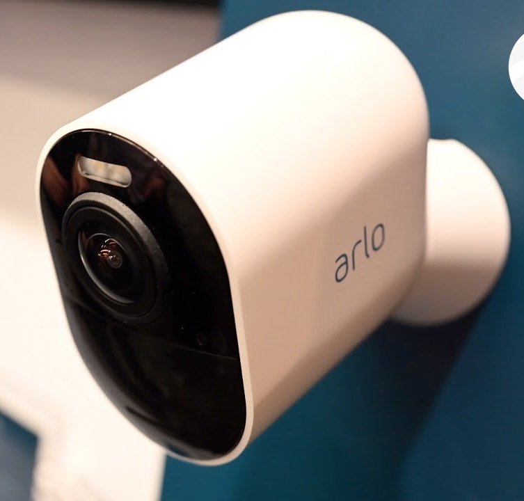 Компания Arlo...