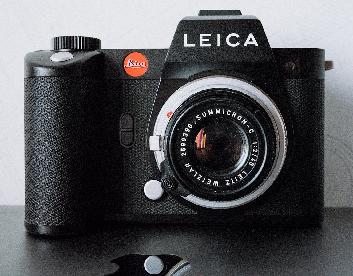 Leica афишировала...