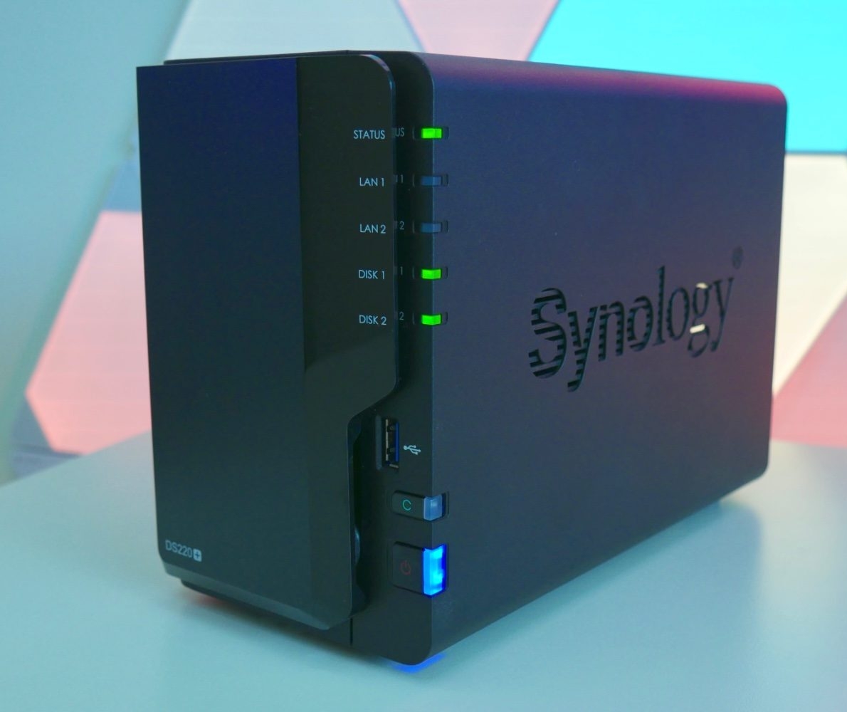 Synology привезла в...