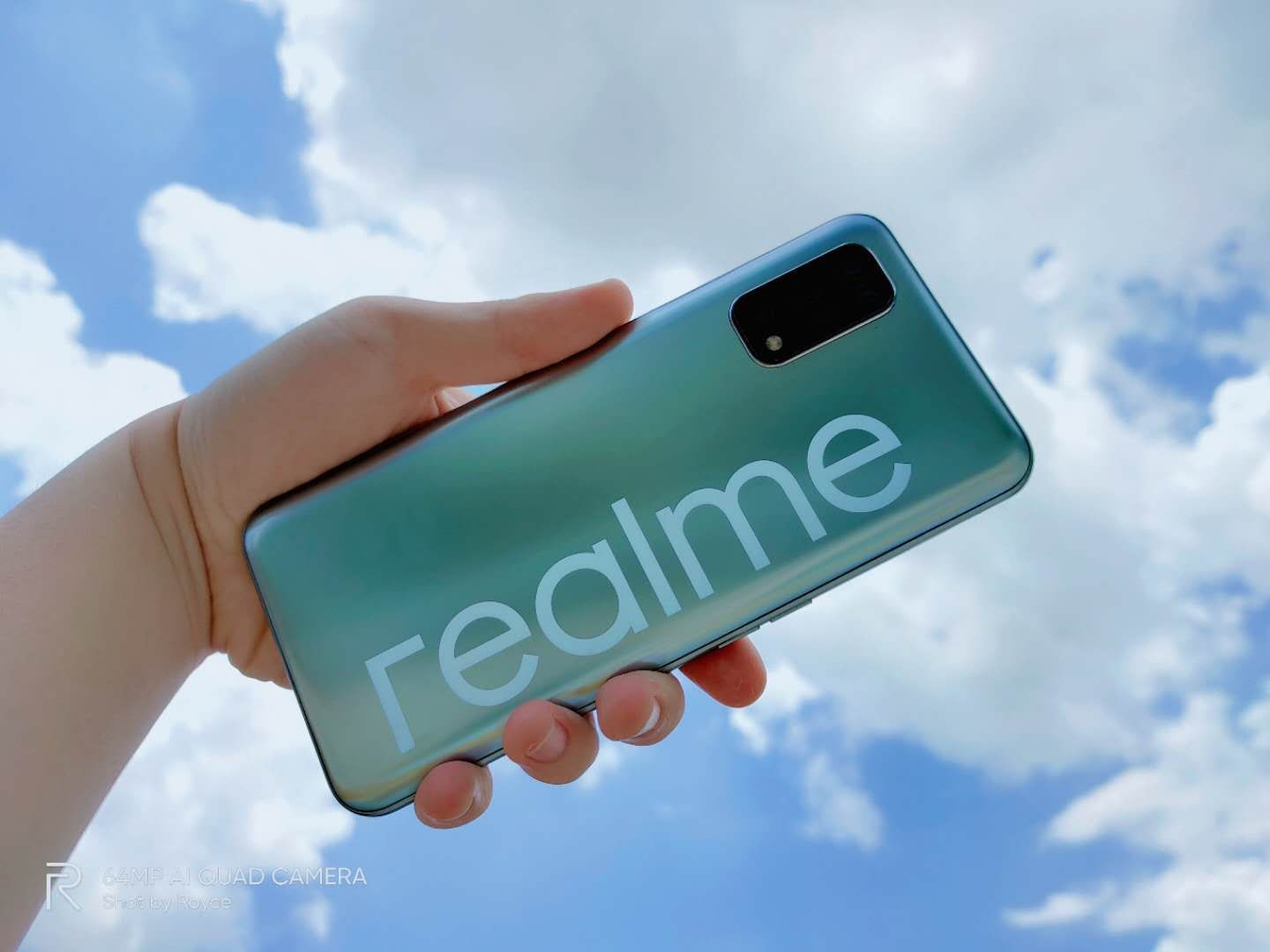 Realme планирует...