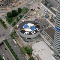 BMW продолжает...