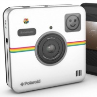 Фотоаппарат Polaroid...