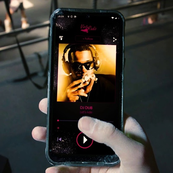 Компания MyPhone...