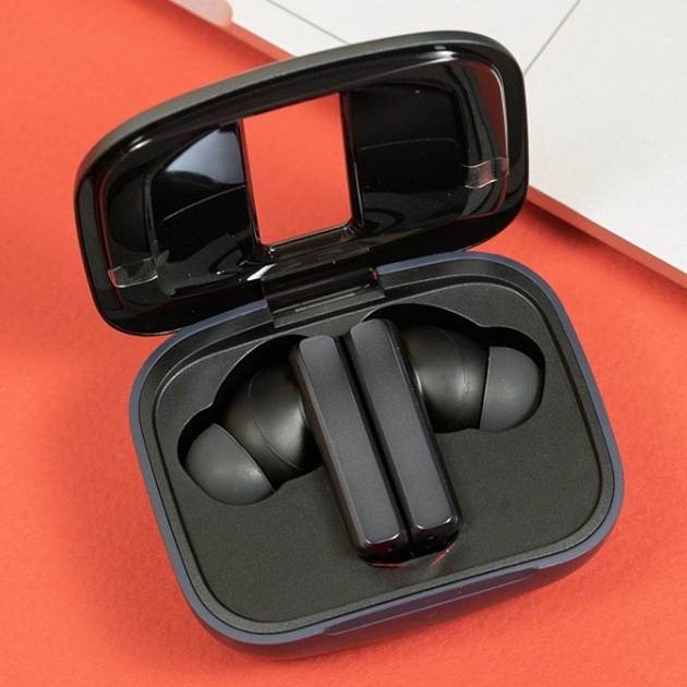 Молодая компания EarFun...