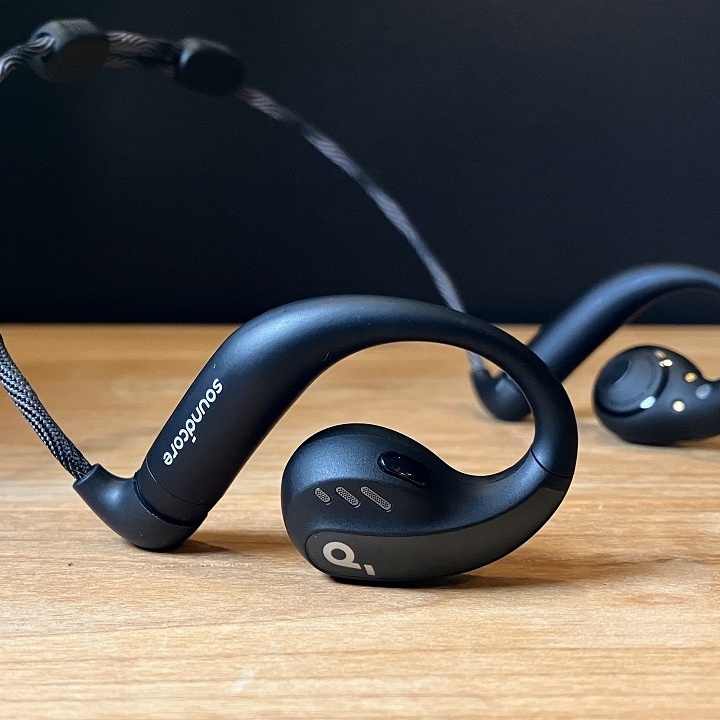 Китайская Anker...