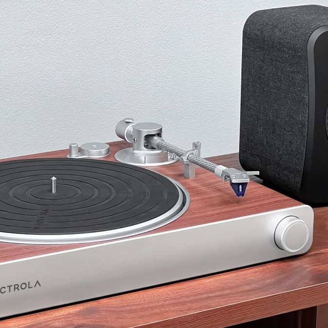 Фирма Victrola...