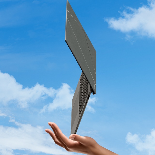 Тайваньская ASUS...