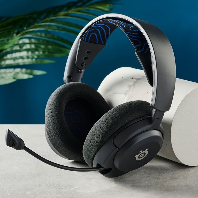 Датская SteelSeries...