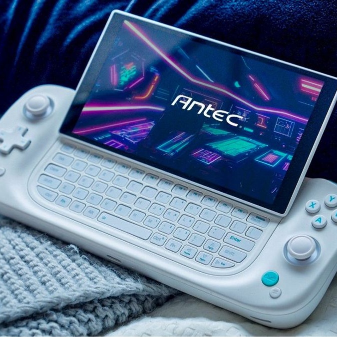 Тайваньская Antec...