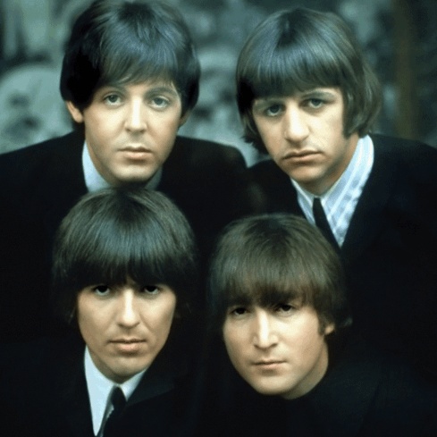 Группа The Beatles снова...