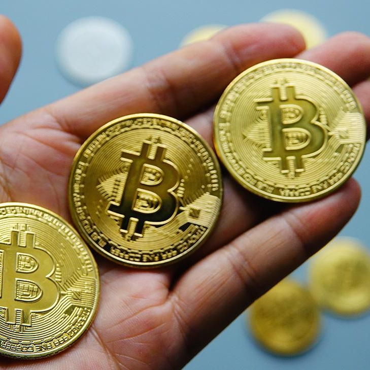 Биткоин покорил...