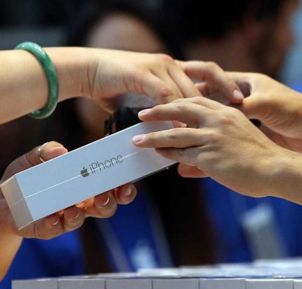 ?Компания Apple...