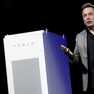 Компания Tesla...