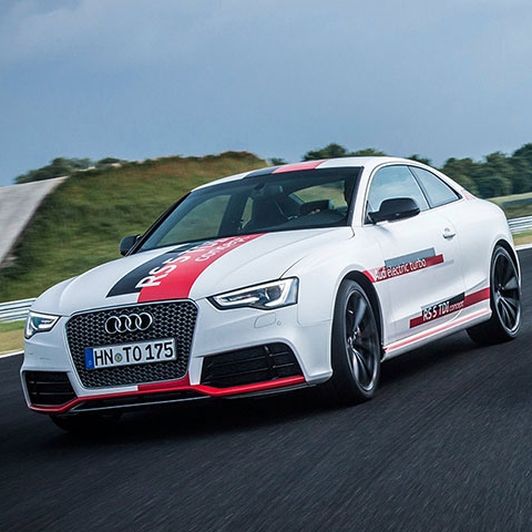 Audi RS5 TDI с дизельным...
