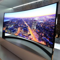 Новейшие изогнутые UHD...